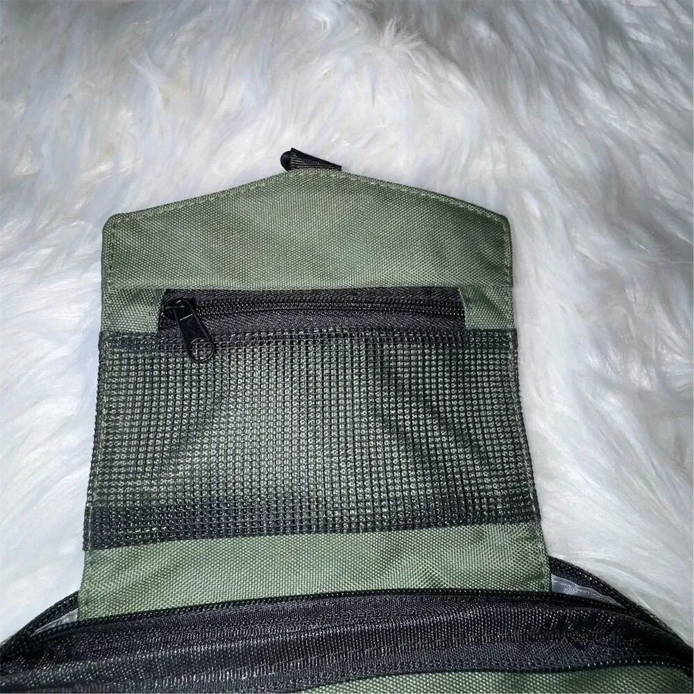 Lucas Hanging Expandable Travel Bag Green‎ Special Edition